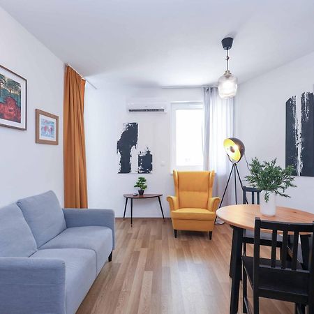 Апартаменты Adamick Place In City Centre With Free Parking Братислава Экстерьер фото