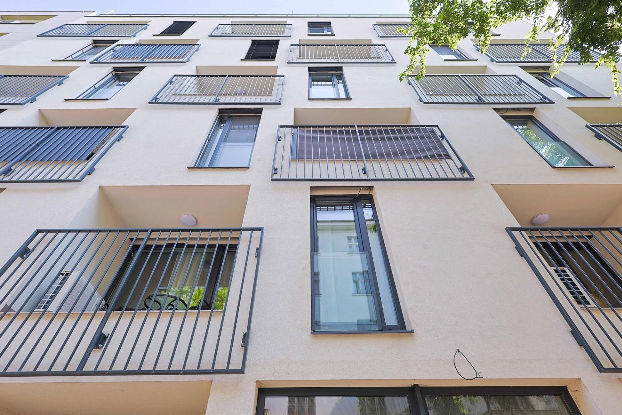 Апартаменты Adamick Place In City Centre With Free Parking Братислава Экстерьер фото